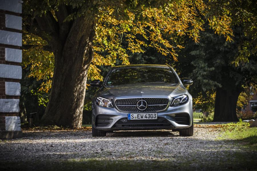  Mercedes-AMG E43 4Matic 2016 года  (фото 11 из 30)